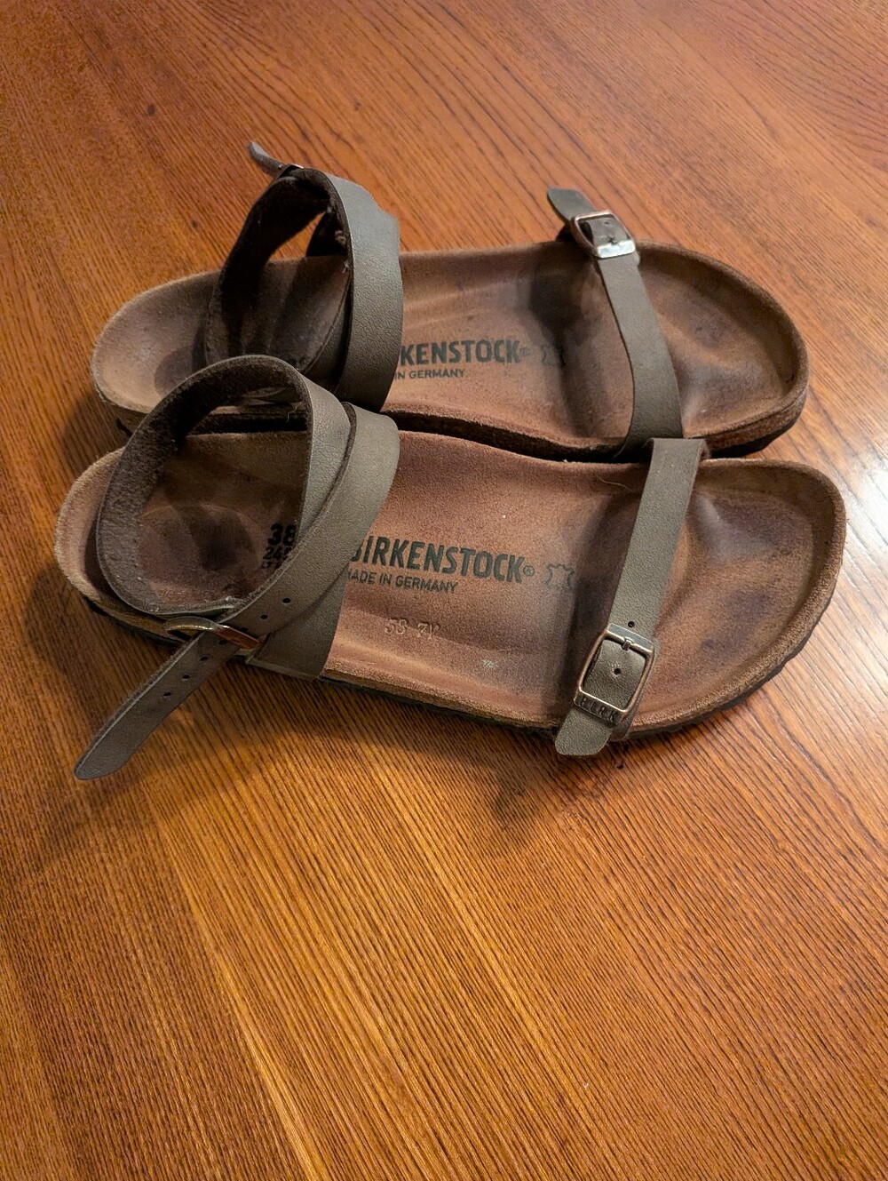 Women's Birkenstock Strappy Leather Sandals, Size 8 - Picture 3 of 5